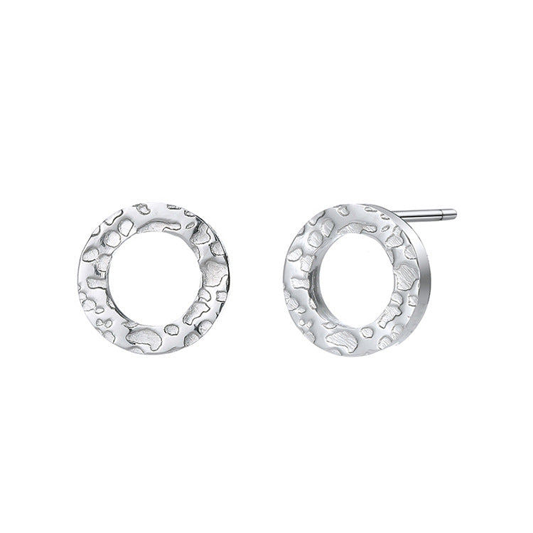 Rylee circle stud earrings