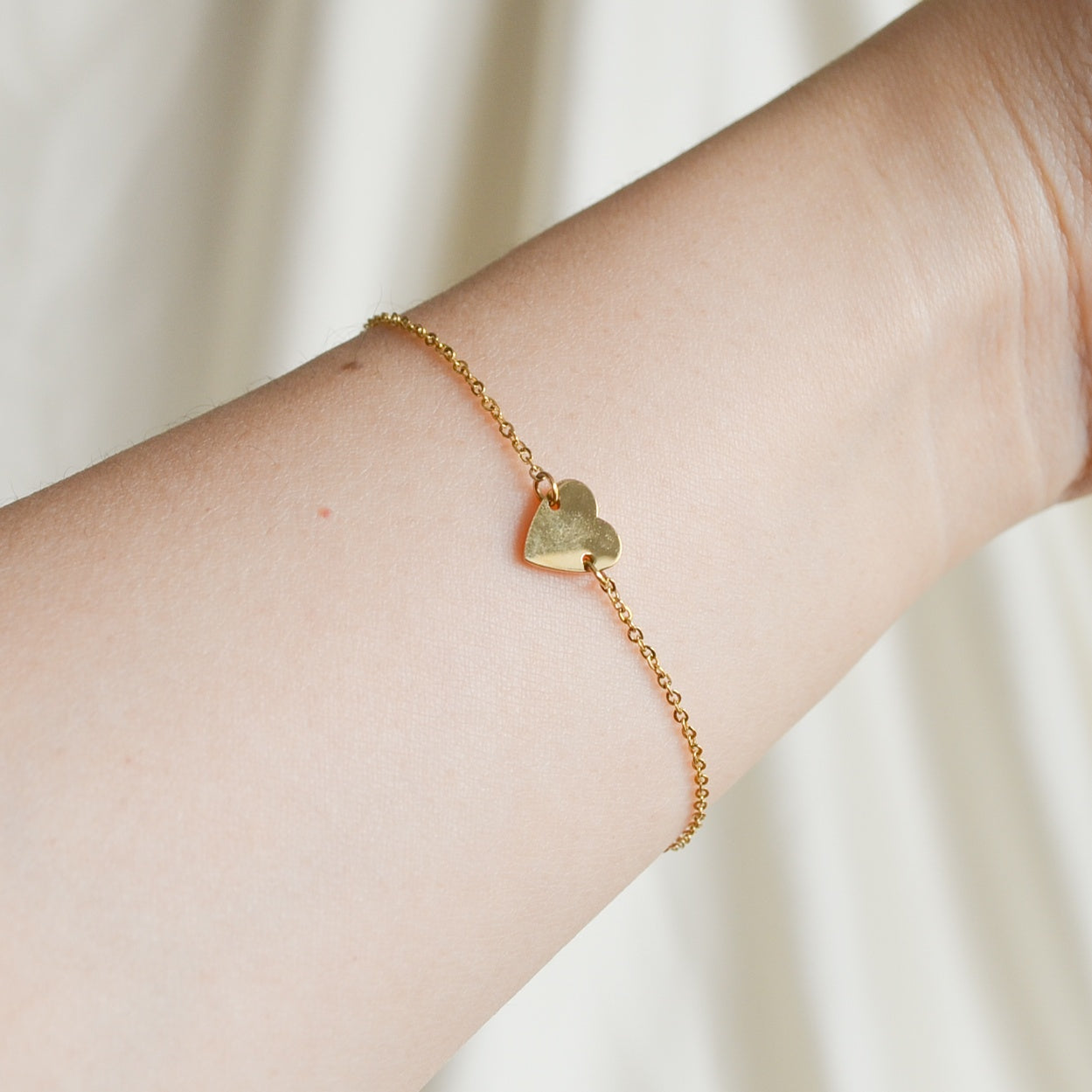 Alyssa gold dainty heart charm bracelet sale
