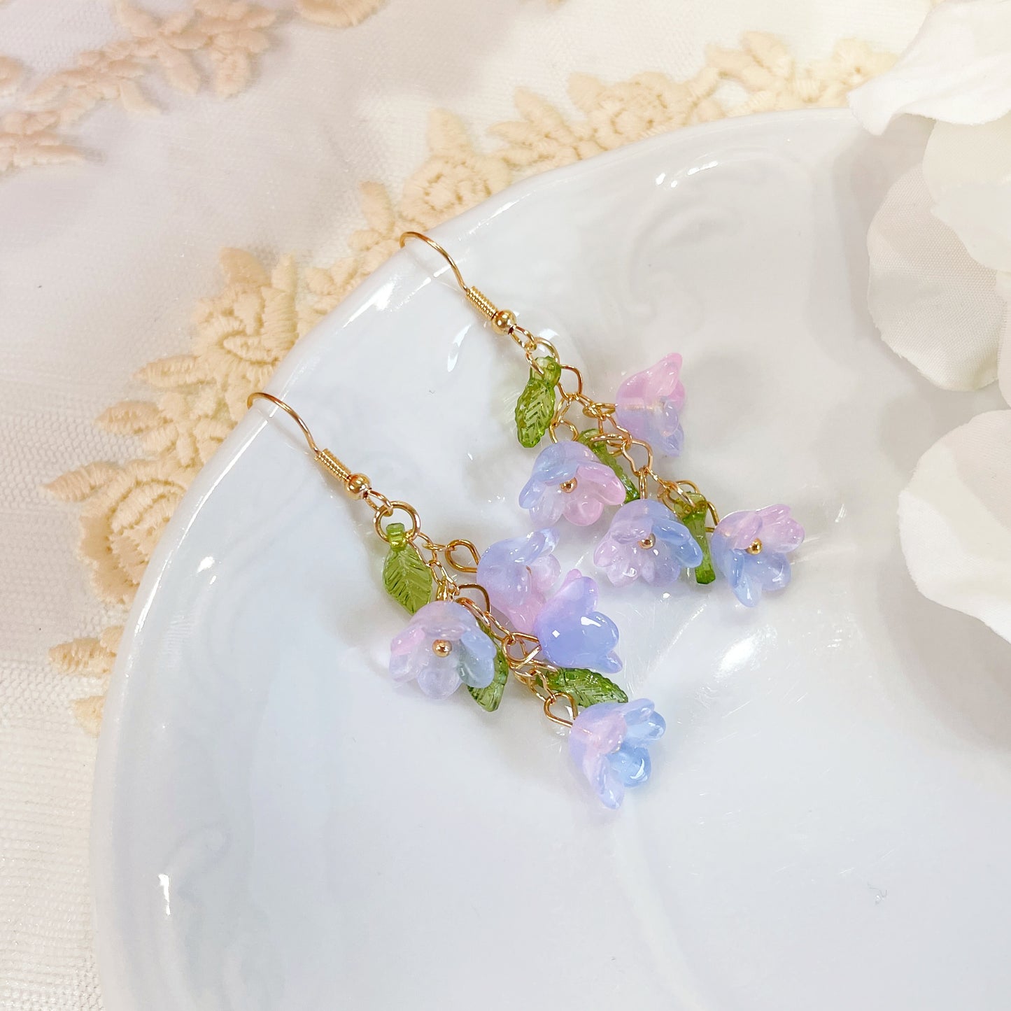 E235 blue lily flower dangle earrings, lily flower earrings