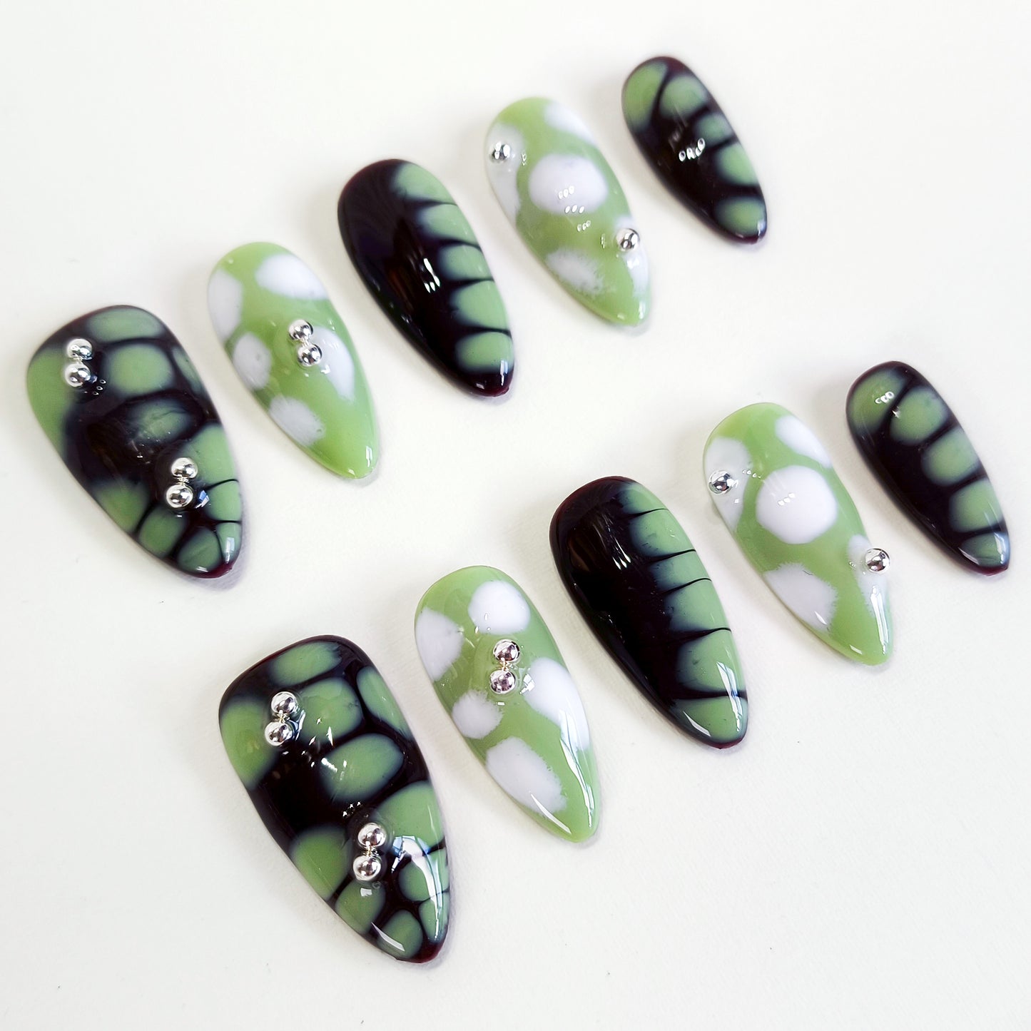 PO118 brown & green abstract press on nails