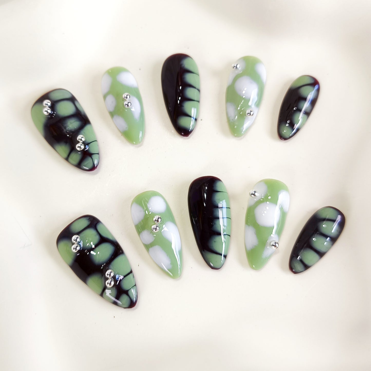PO118 brown & green abstract press on nails