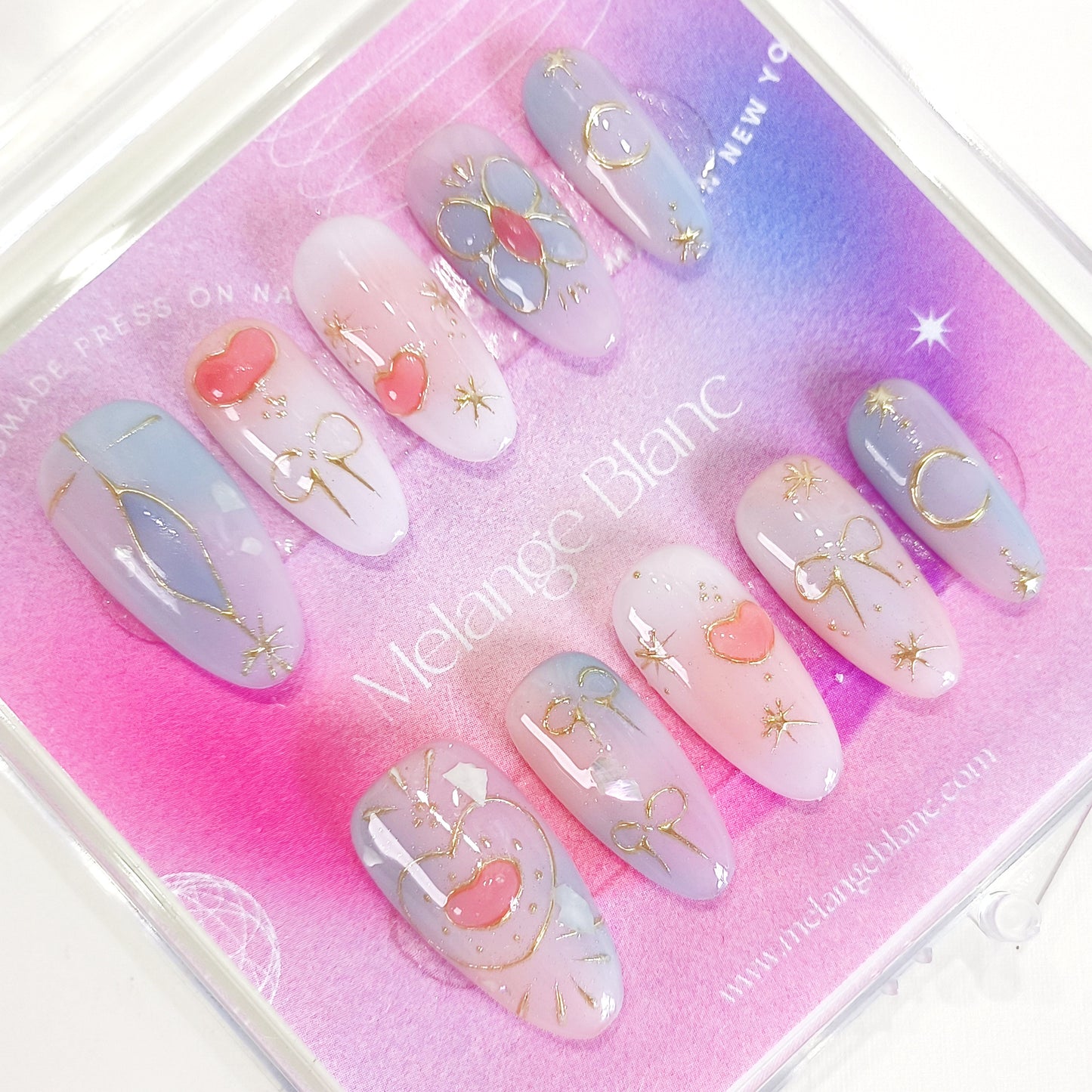 PO131 cute pastel blue aura oval press on nails