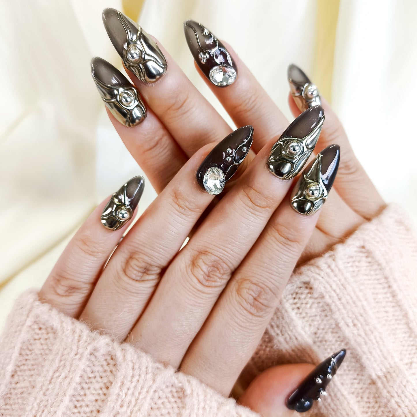 PO116 black Silver 3D Chrome Nails with Rhinestone gems