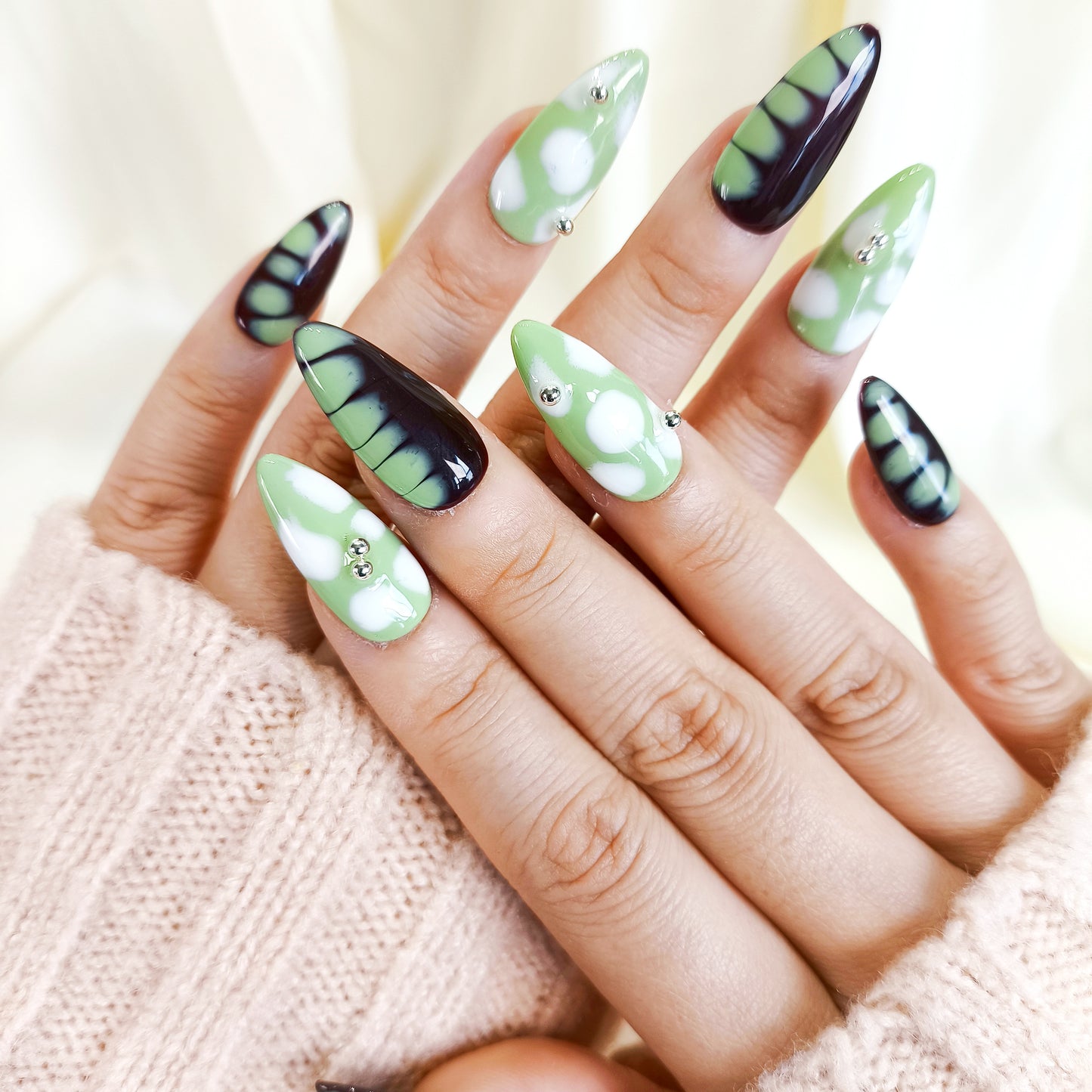 PO118 brown & green abstract press on nails