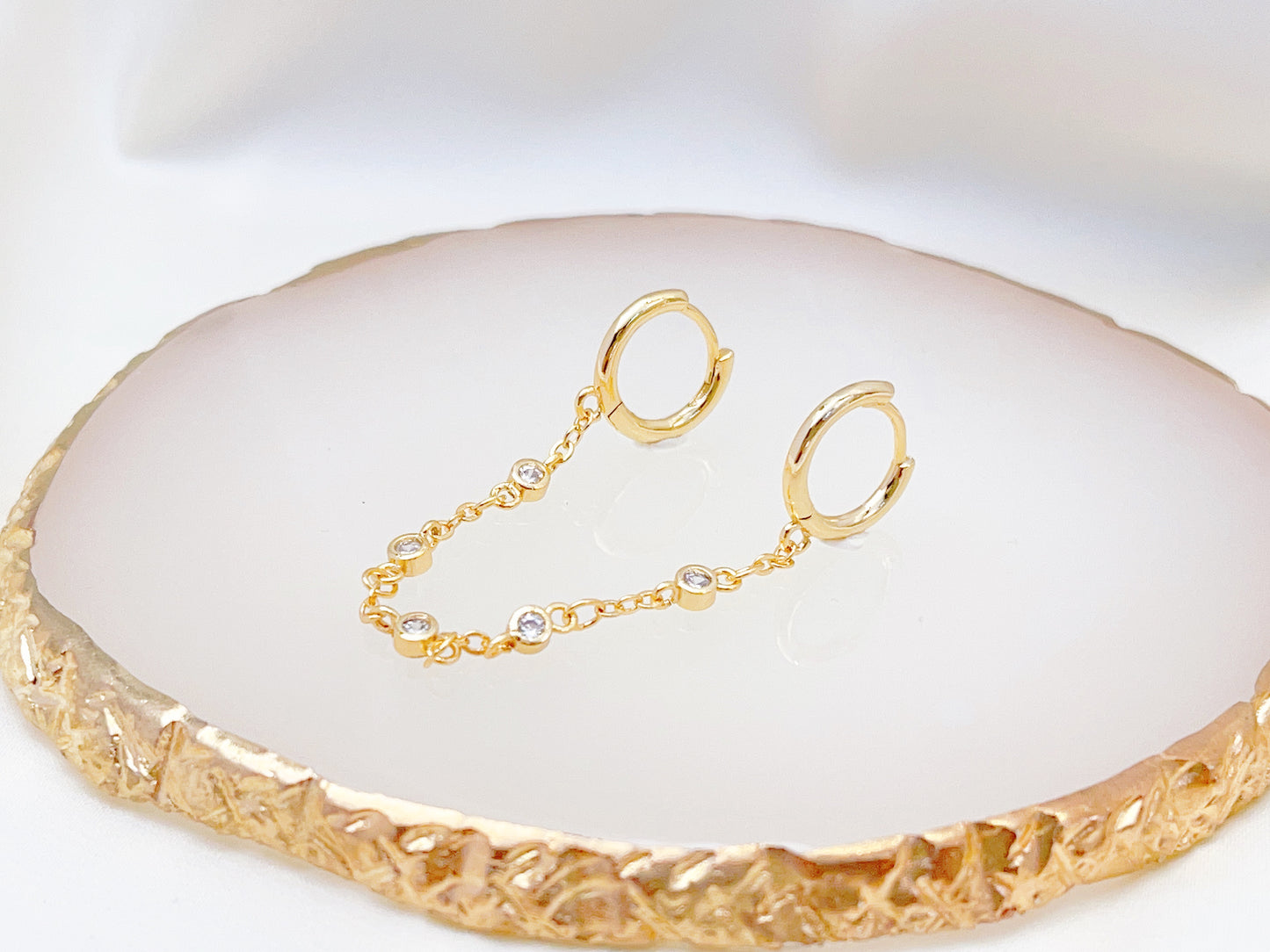 E057 Double hoop chain link Earrings
