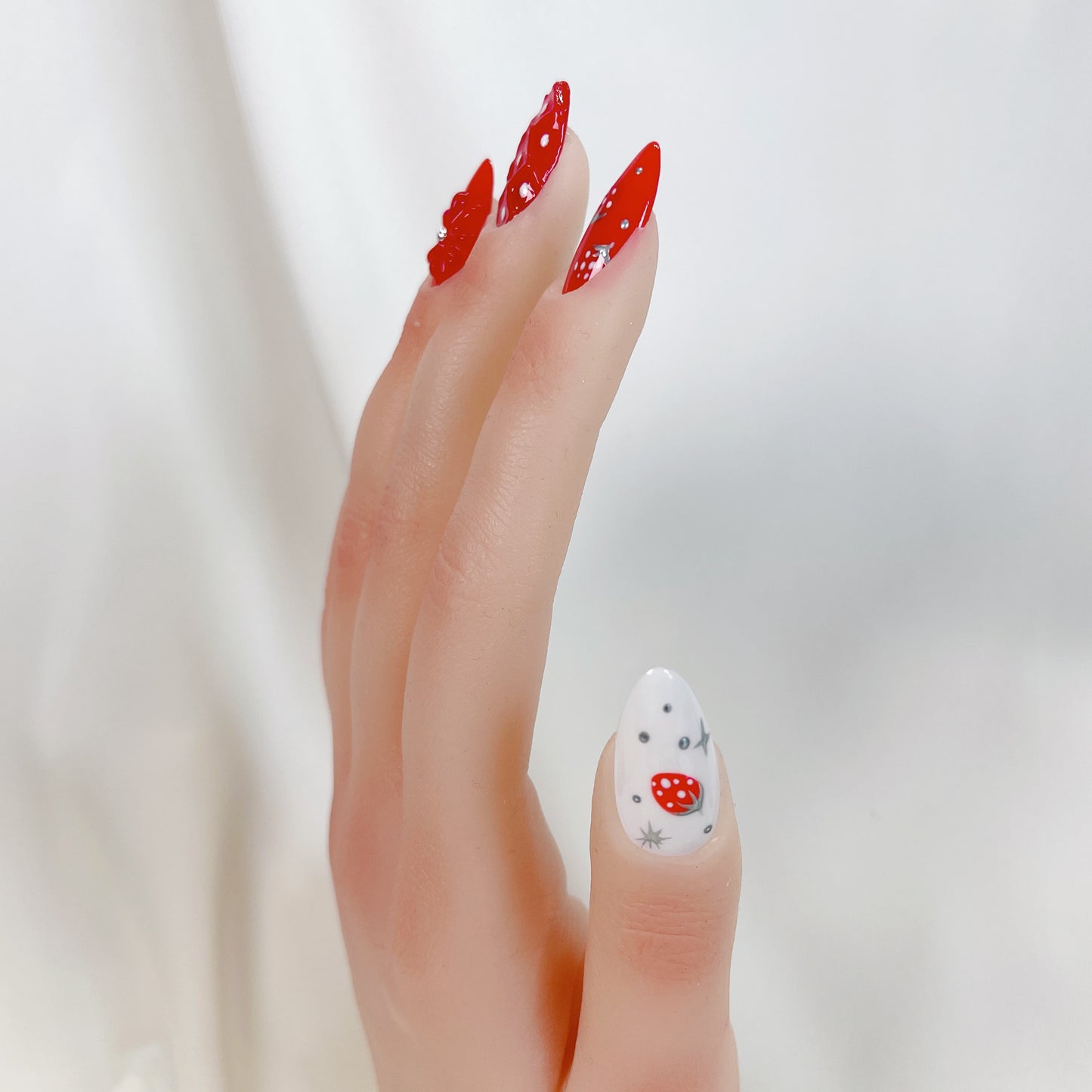 PO057 3d strawberry fruit press on nails