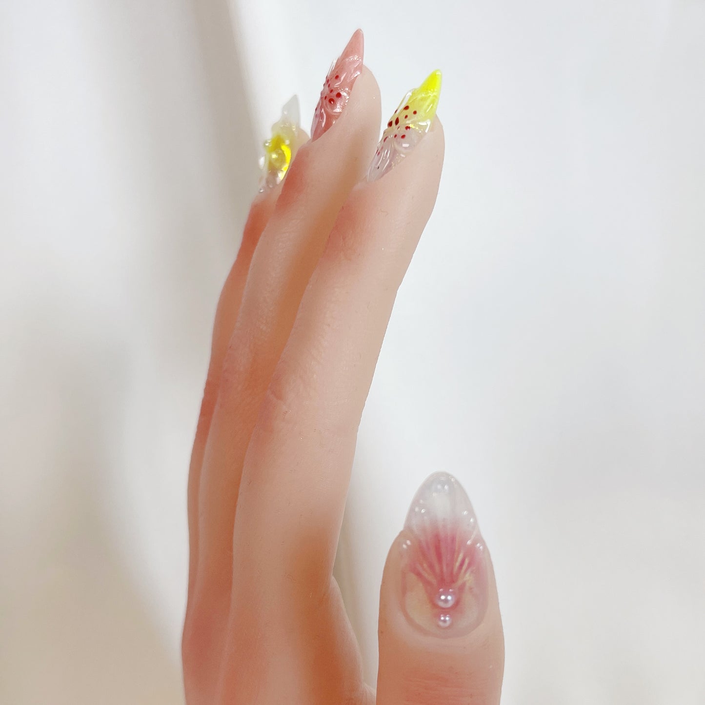 PO061 3d flower aurora iridescent press on nails