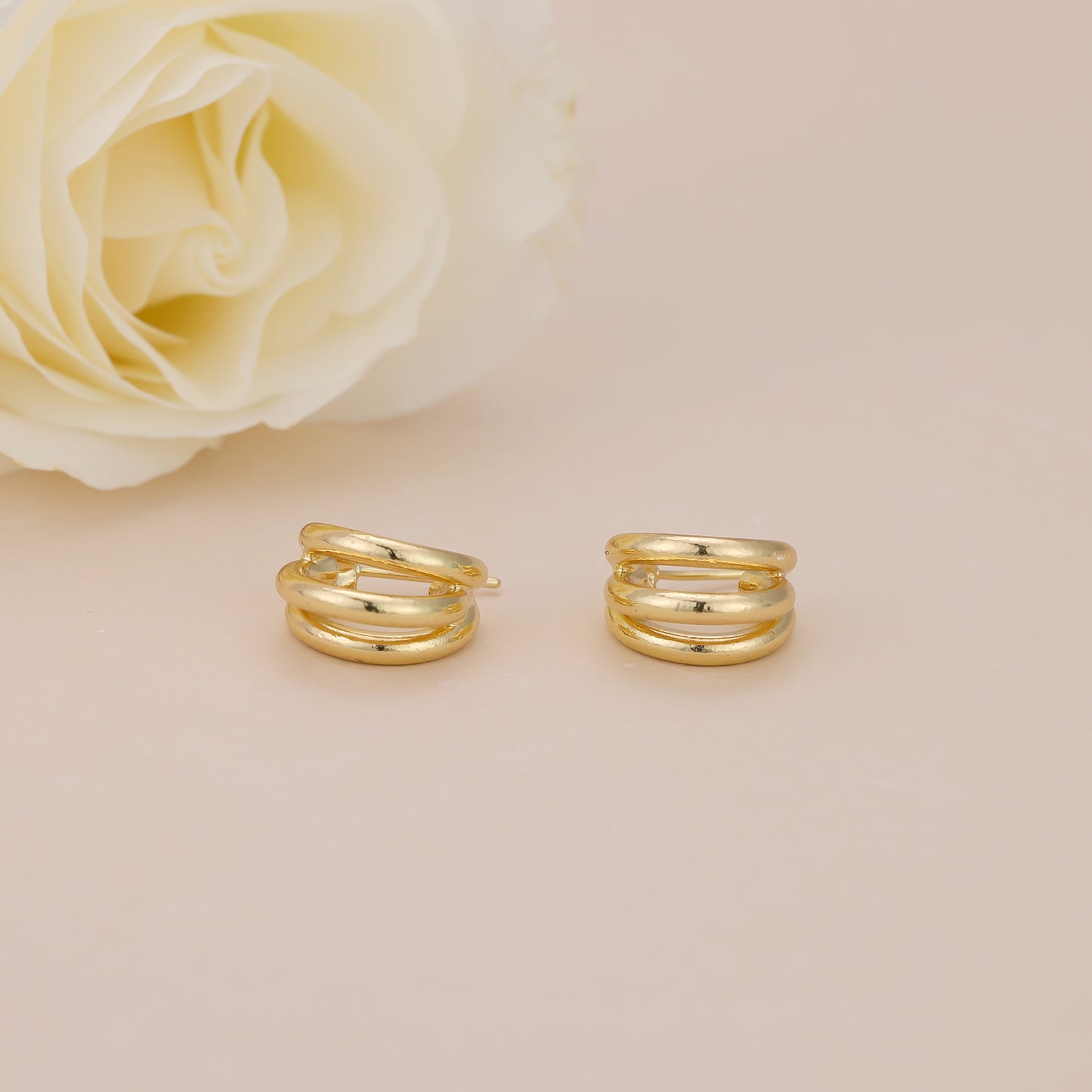 E117 statement triple open hoop earrings