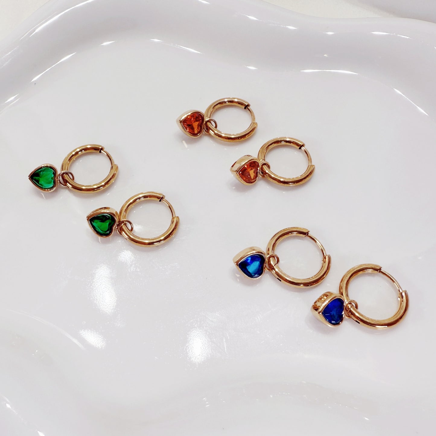E199 gold dainty heart dangle huggie hoop earrings
