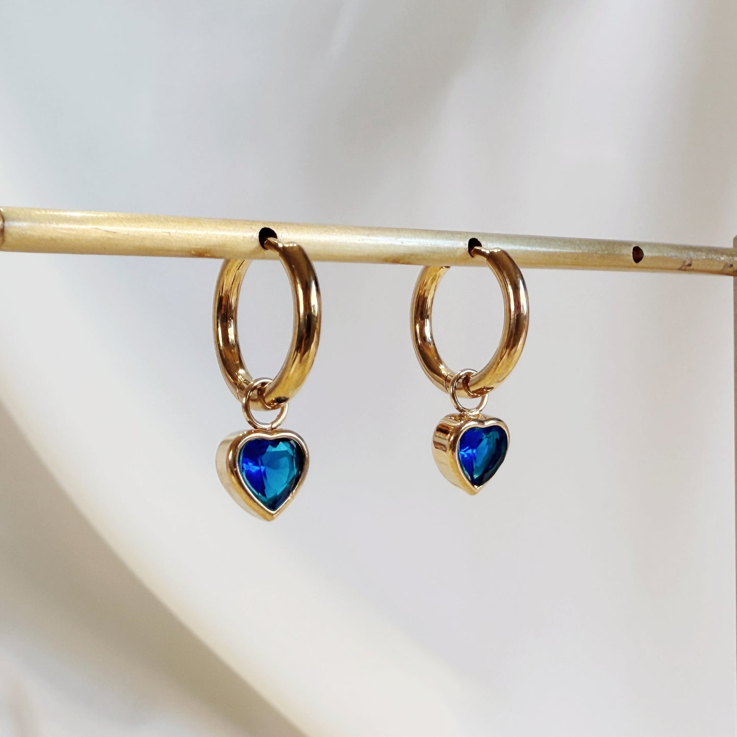 E199 gold dainty heart dangle huggie hoop earrings
