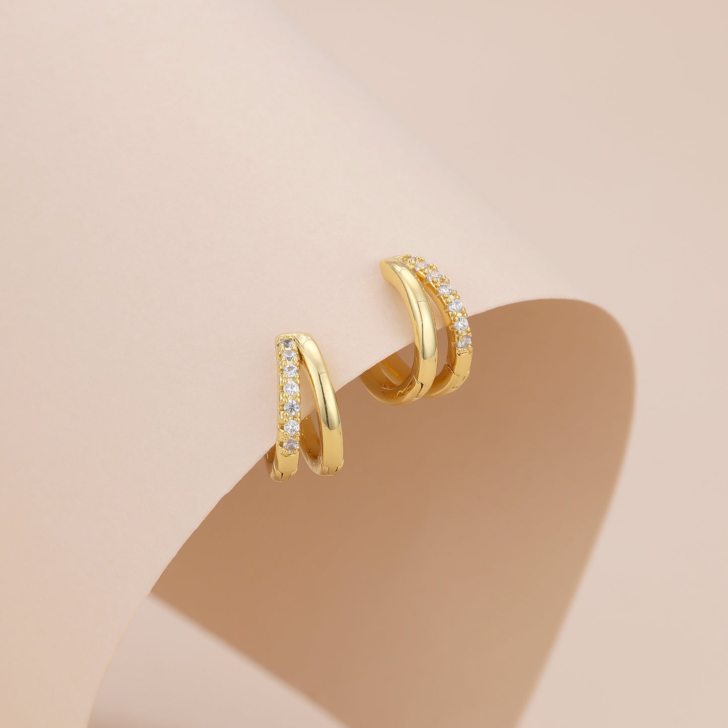 E182 double hoop huggie hoop earrings