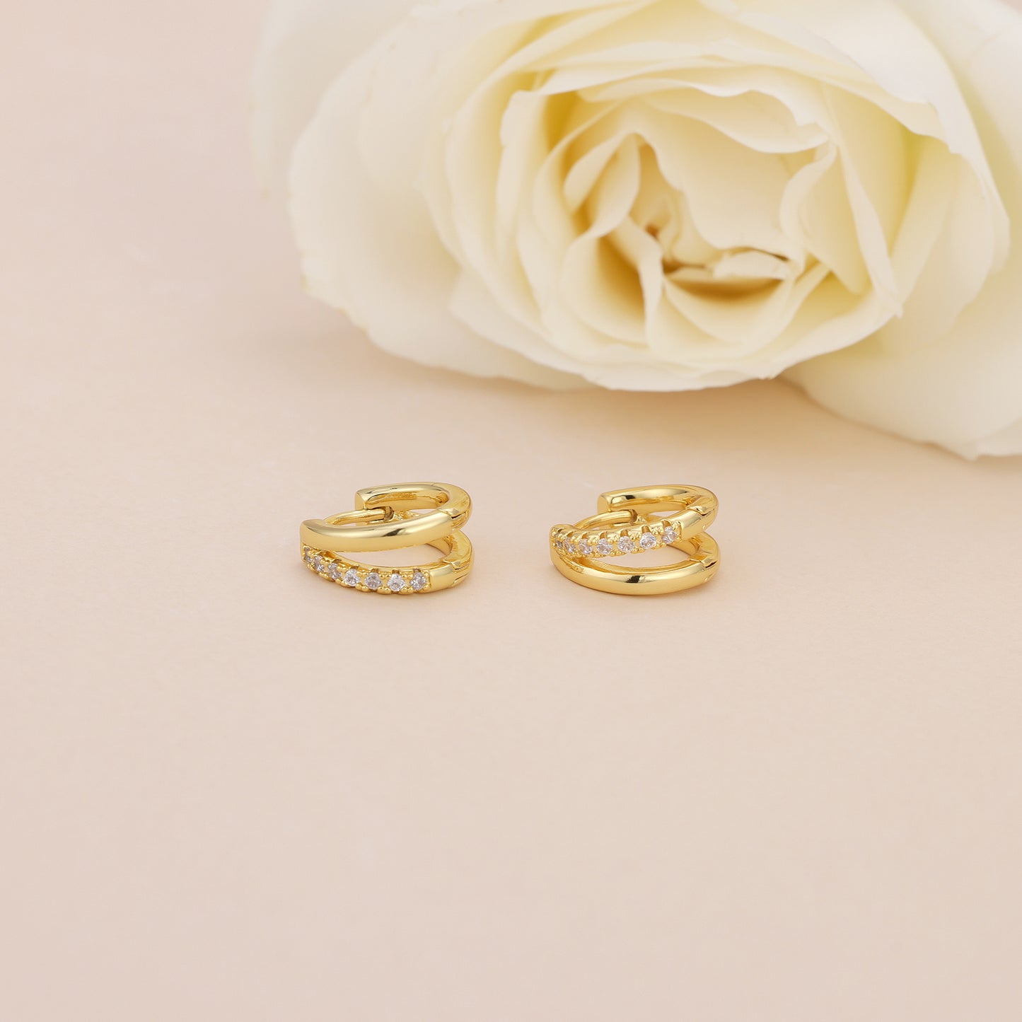 E182 double hoop huggie hoop earrings