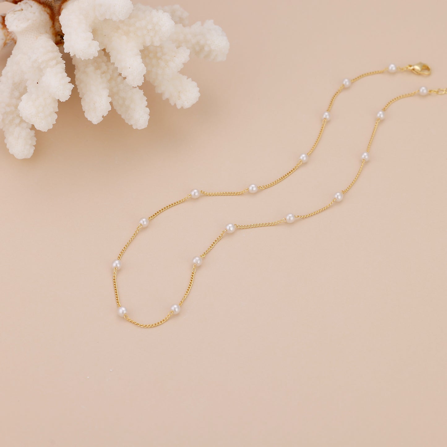 N009 satellite dainty gold Pearl Choker necklace