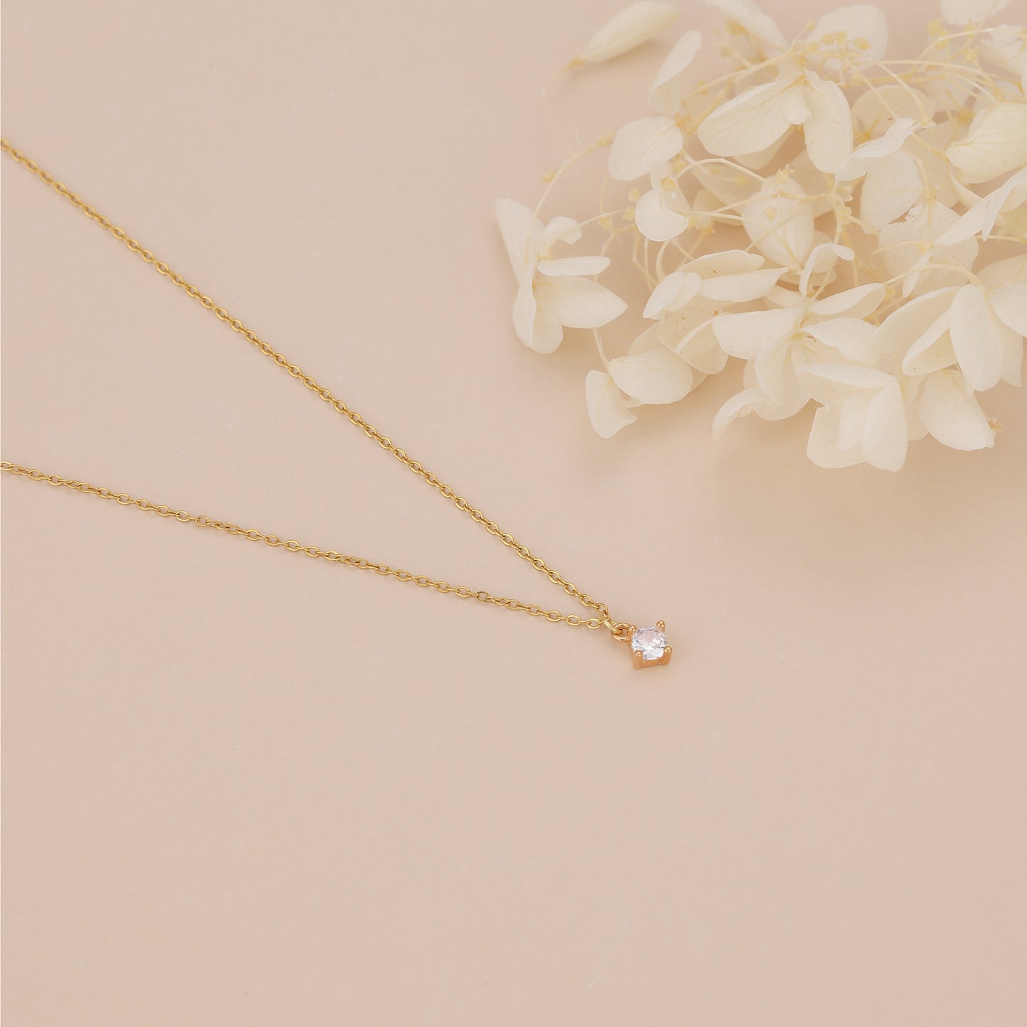N017 solitaire crystal gem pendant necklace