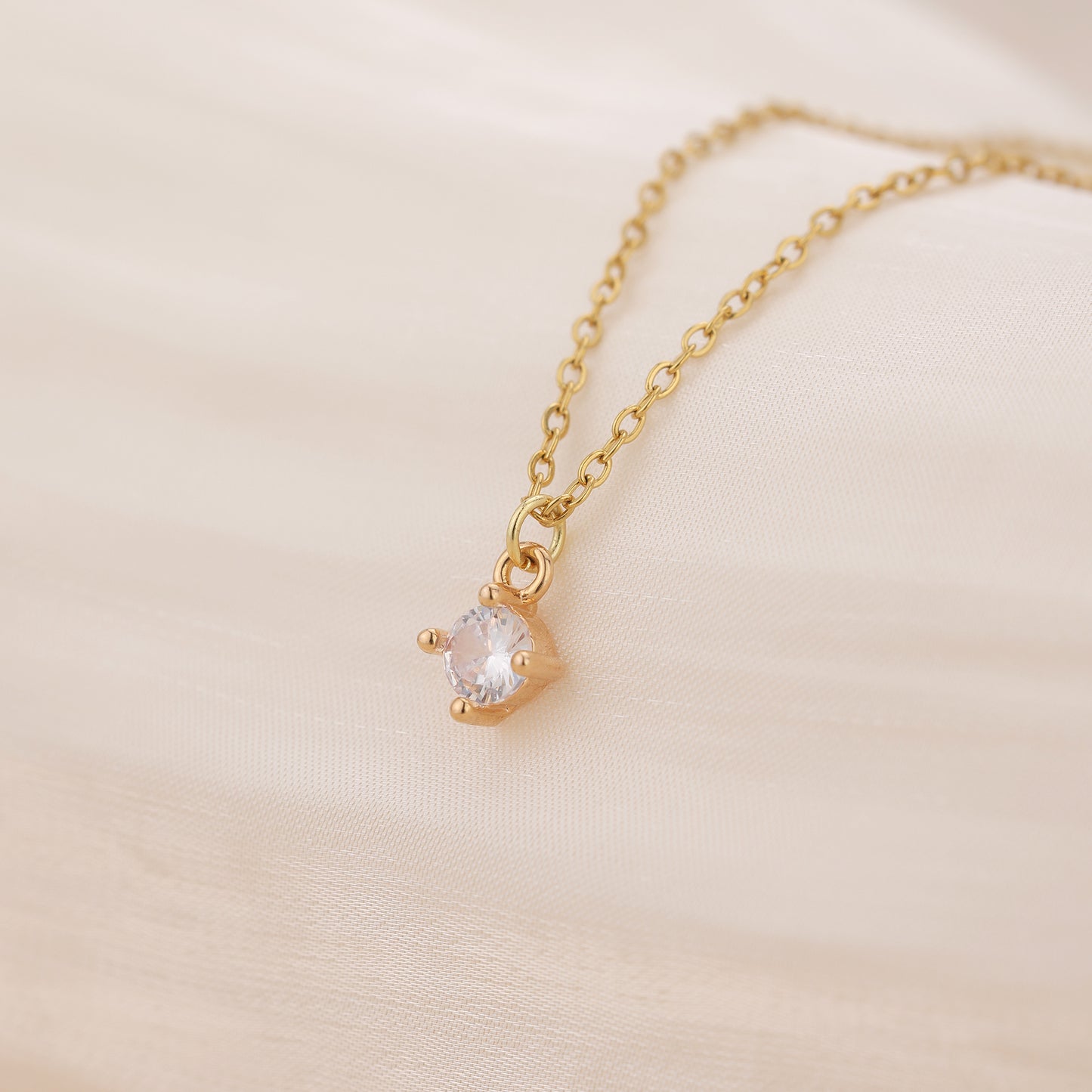 N017 solitaire crystal gem pendant necklace