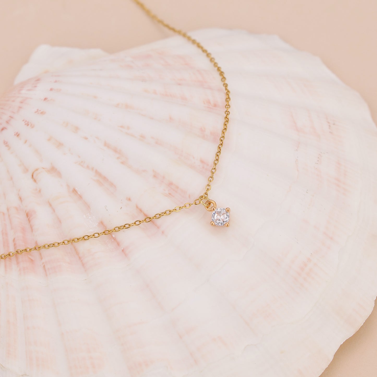 N017 solitaire crystal gem pendant necklace