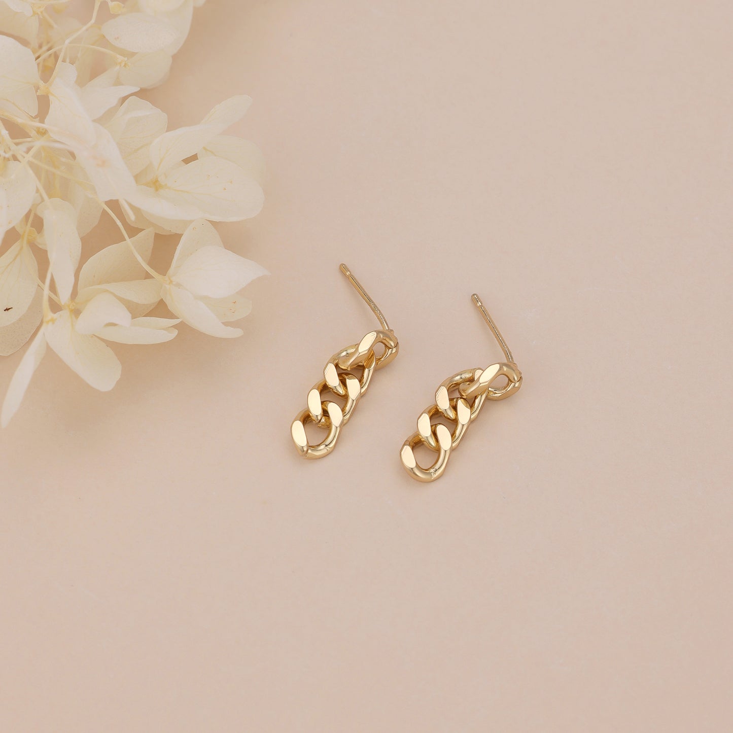 E139 dainty chain link dangle earrings