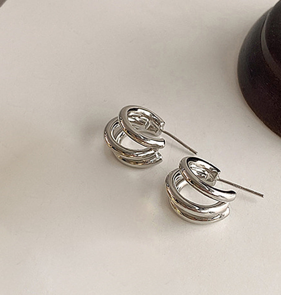 E117 statement triple open hoop earrings