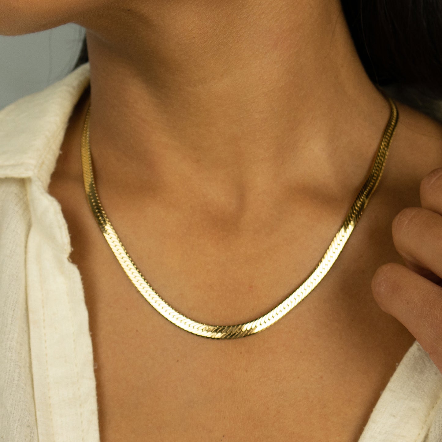N021 gold herringbone necklace in varies width