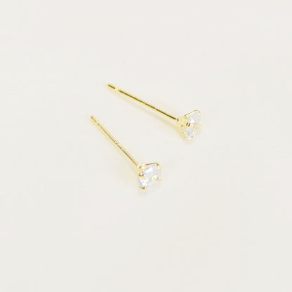 Gold vermeil E107 cz diamond stud earrings