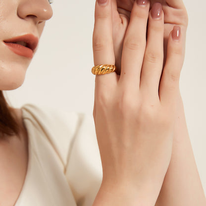 R008 croissant twisted dome statement ring sale