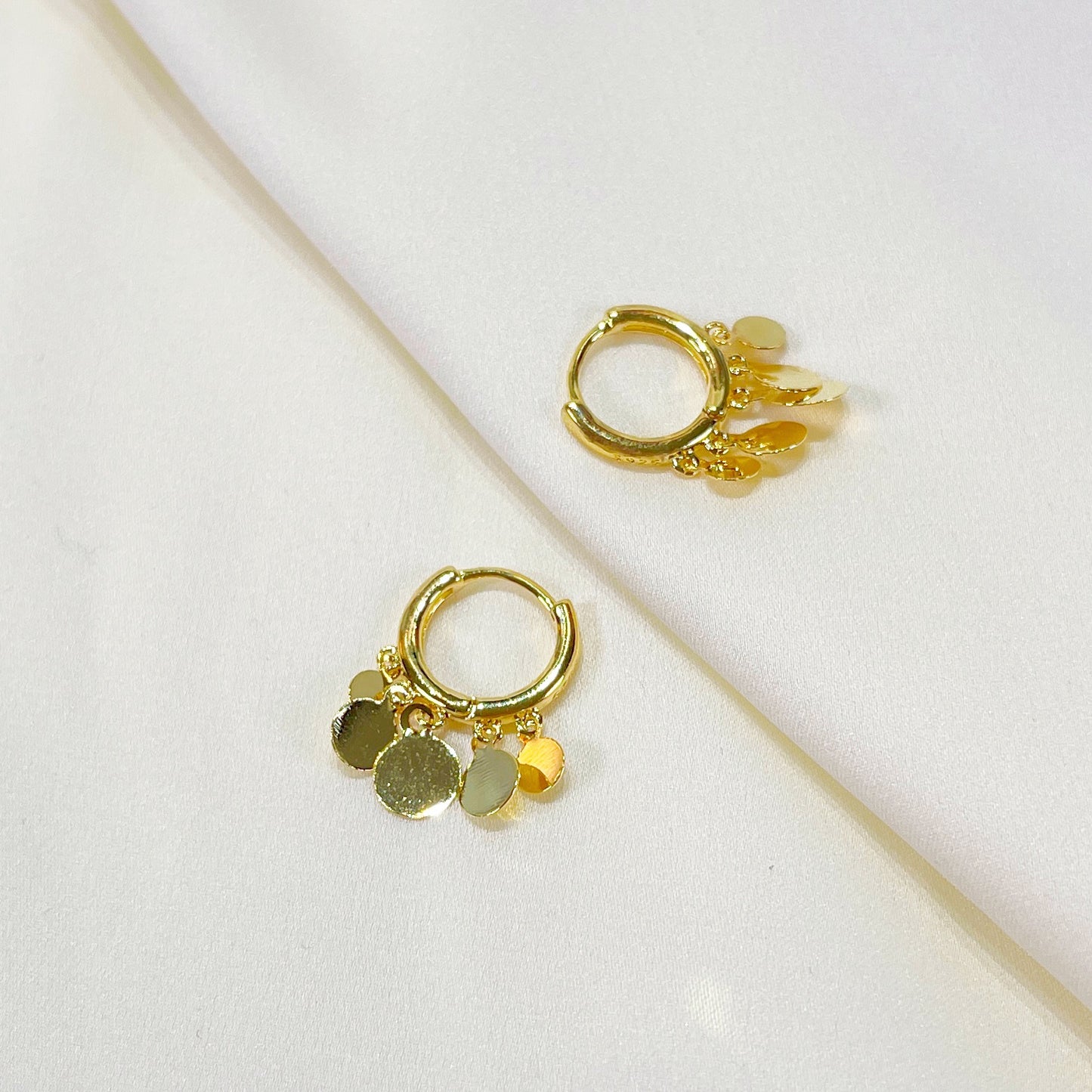 E232 gold disc earrings, disc hoop earrings, coin earrings