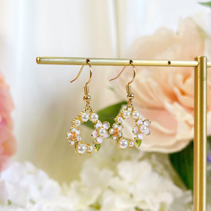 E239 flower wreath earrings, flower dangle earrings