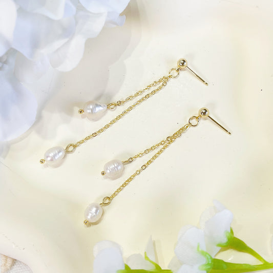 E244 pearl earrings, pearl drop earrings, dangle earrings