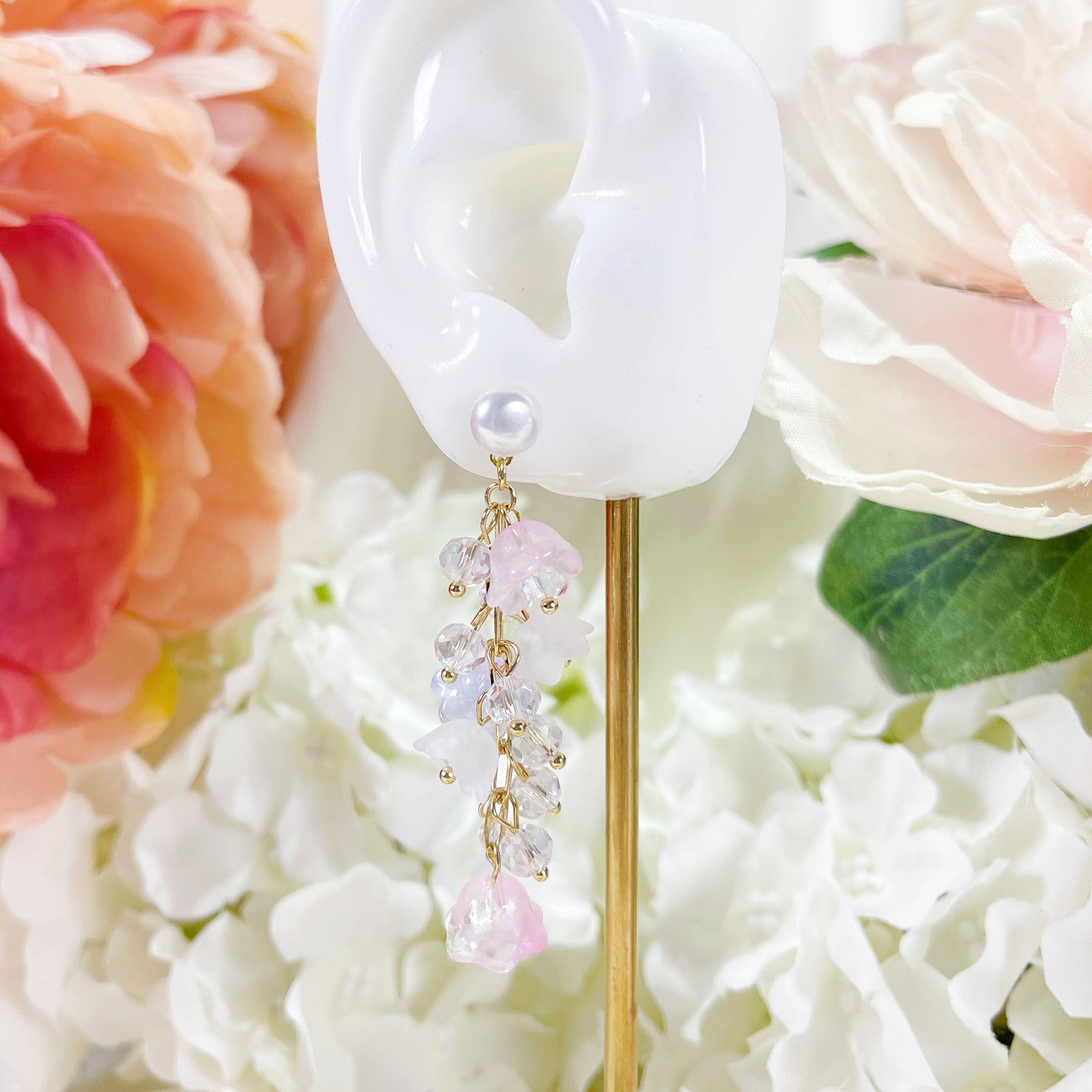 E241 pink flower earrings, flower earrings, dangle earrings