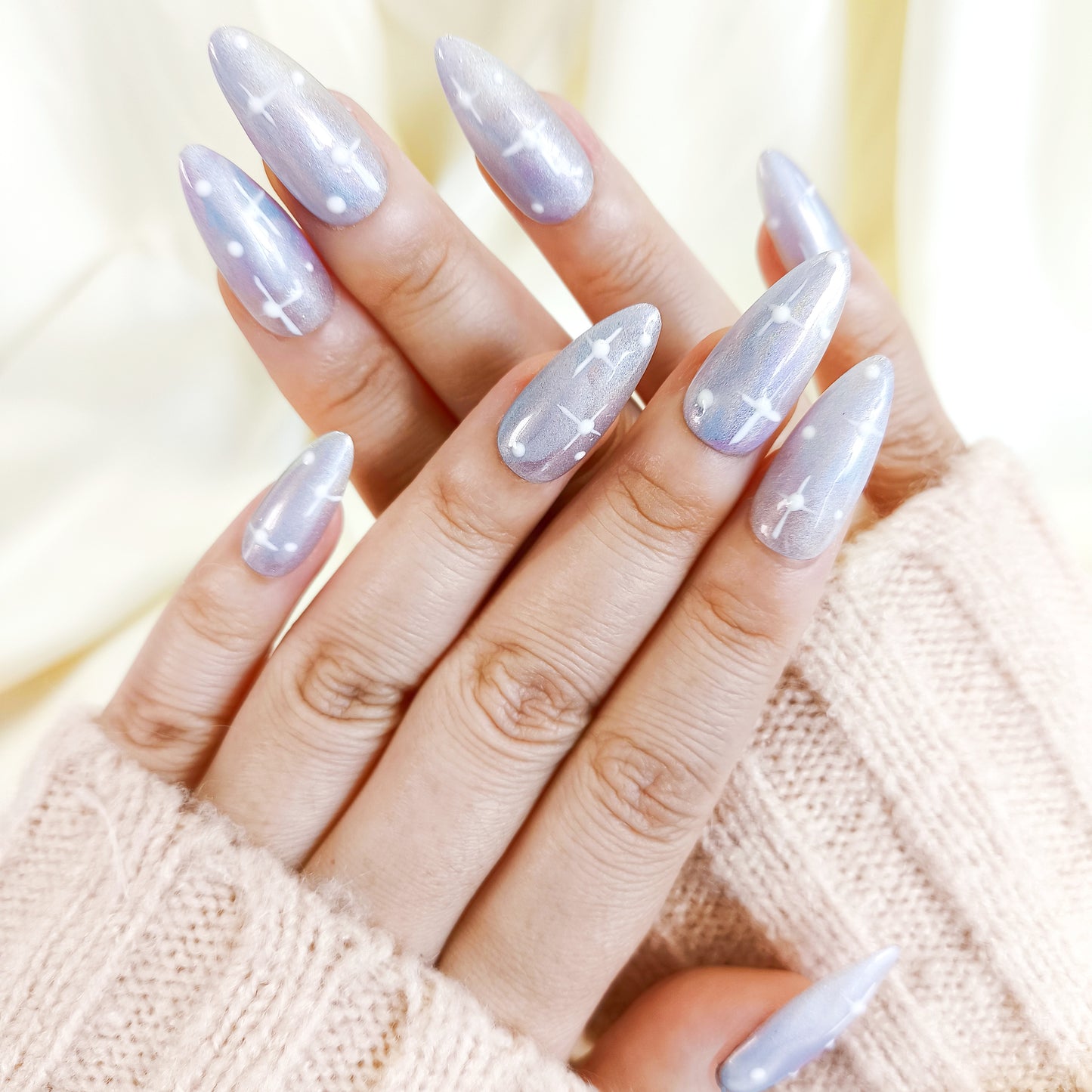 PO122 blue iridescent aura press on nails