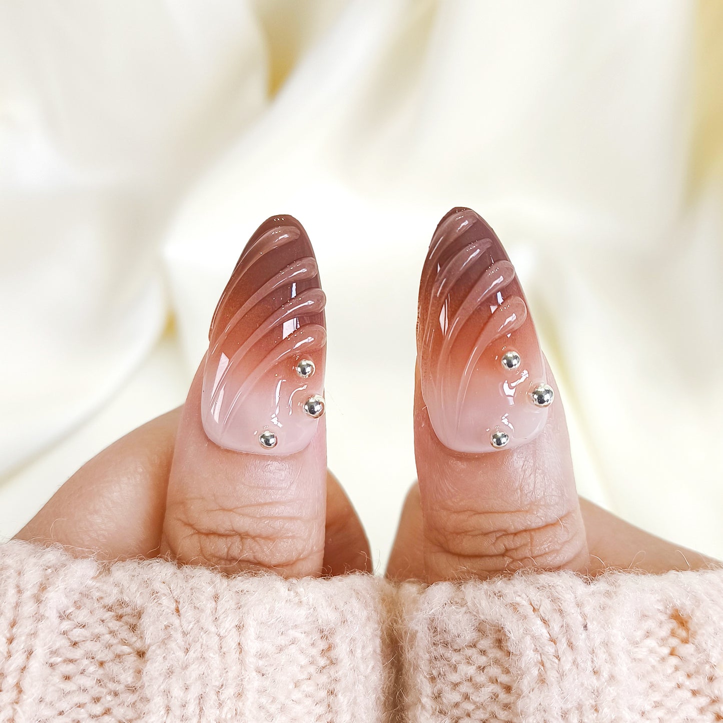PO121 brown ombre pearl white 3d shell press on nails