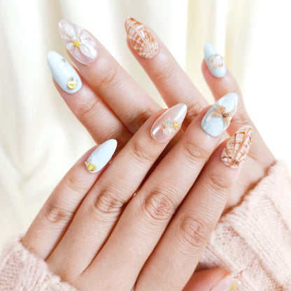Blue 3D seashell short almond press on nails