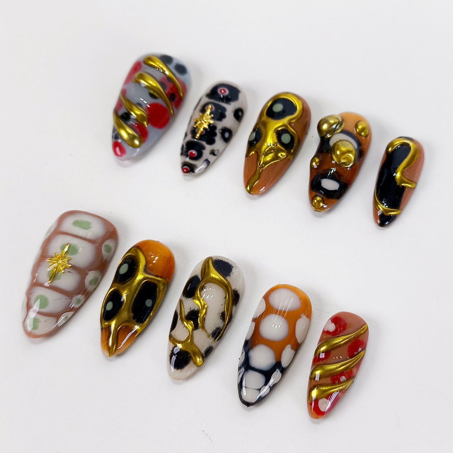 Y2K Gold Chrome Abstract Press On Nails Retro Trendy 3D Nail Art