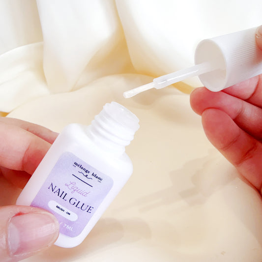 Melange Blanc Pro Liquid Nail Glue