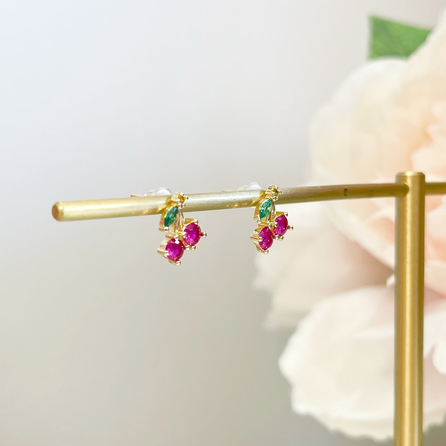 E103 cute cherry fruit stud earrings