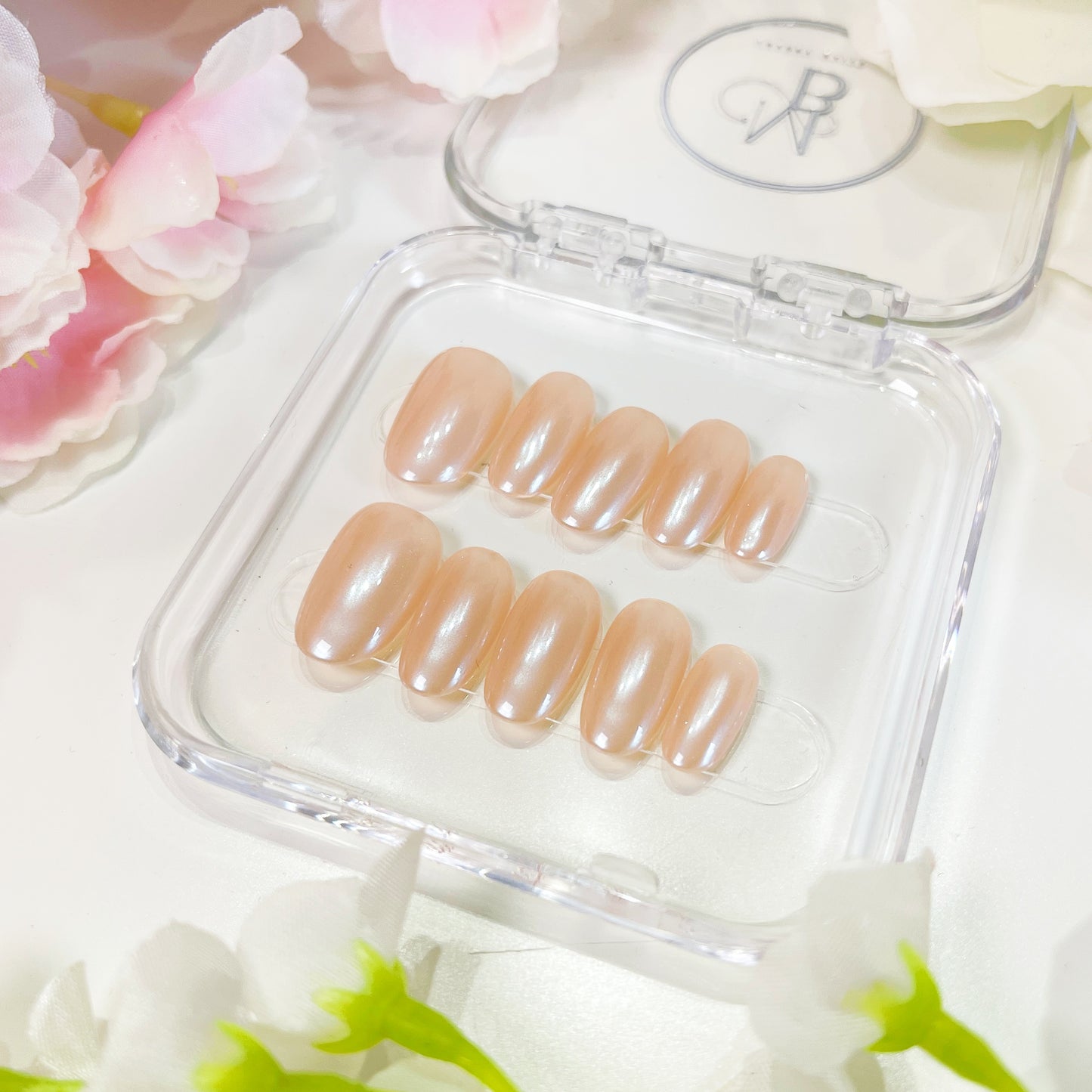 PO004 pearl white solid color press on nails