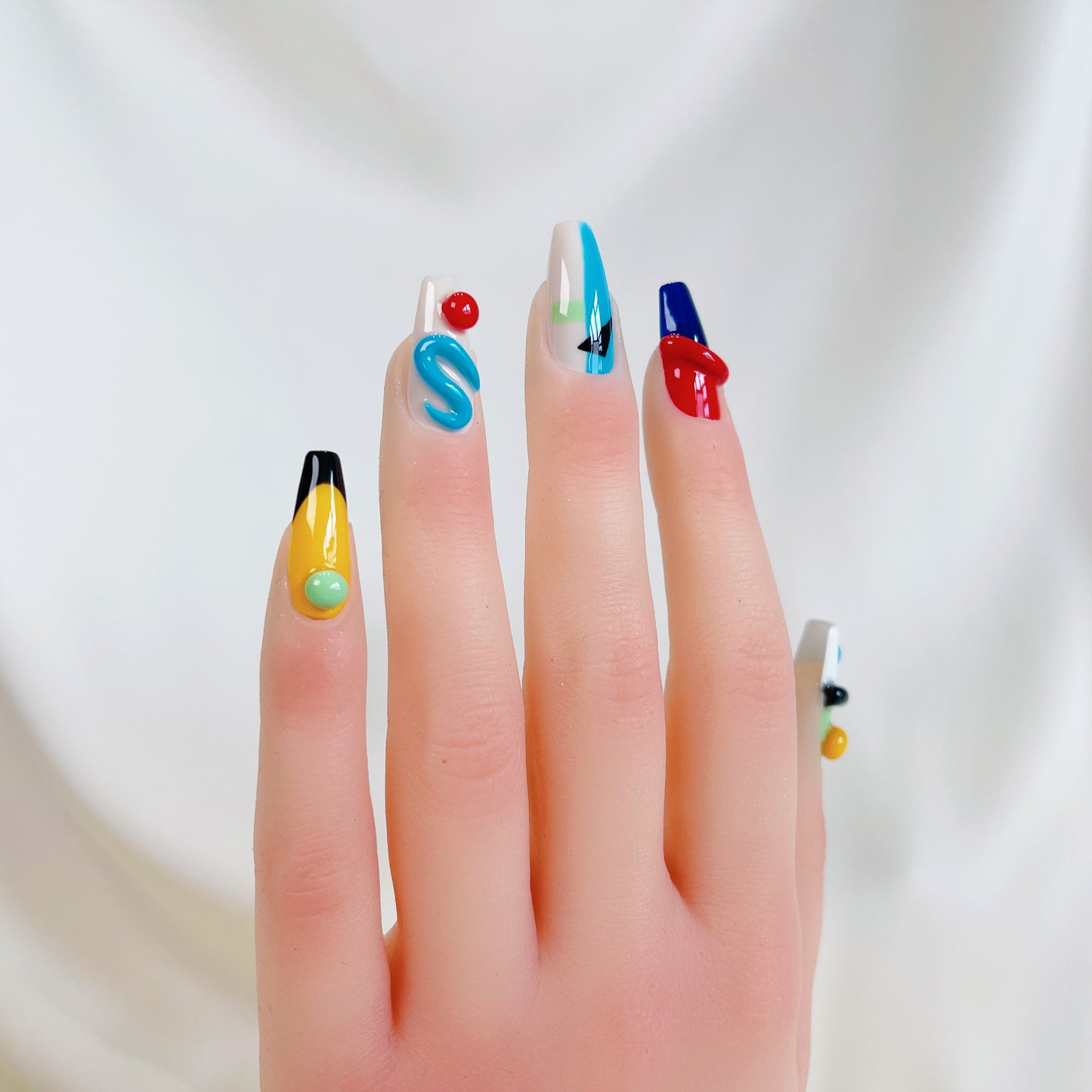 PO019 3D color block abstract geometric press on nails