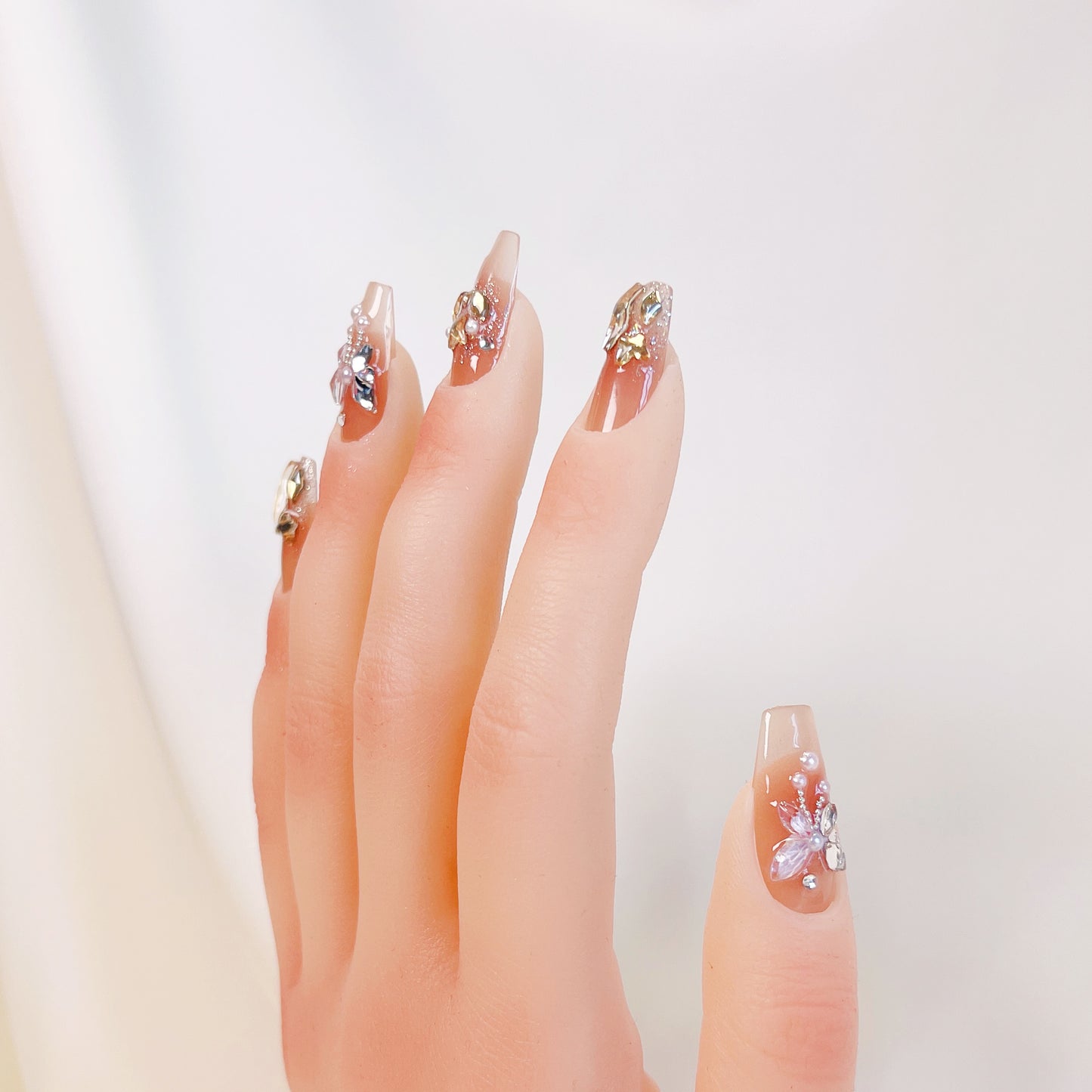 PO024 3D aurora butterfly crystal gem press on nails