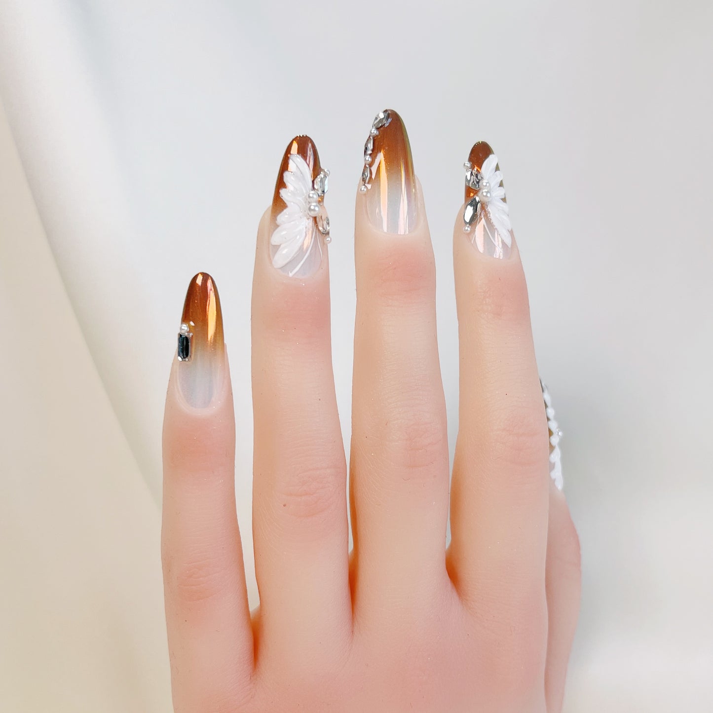 PO027 two tone ombre gradient butterfly press on nails