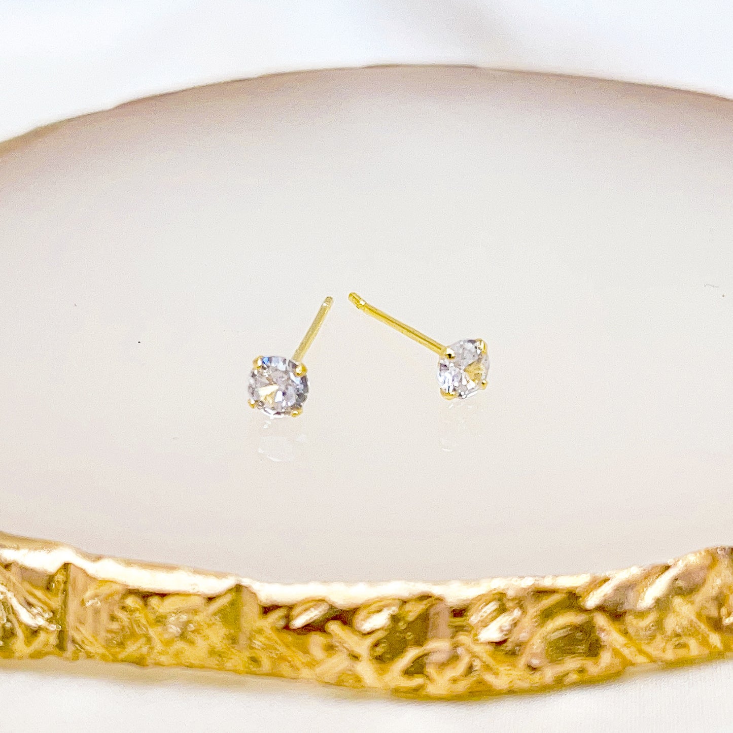 Gold vermeil E107 cz diamond stud earrings