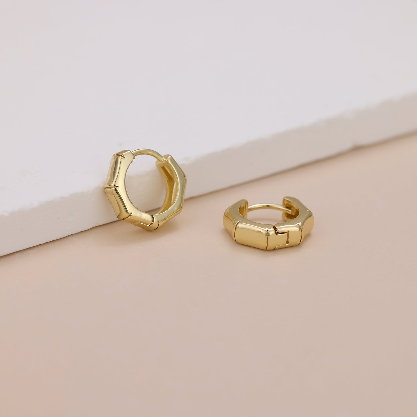 E119 hexagon geometrical huggie hoop earrings