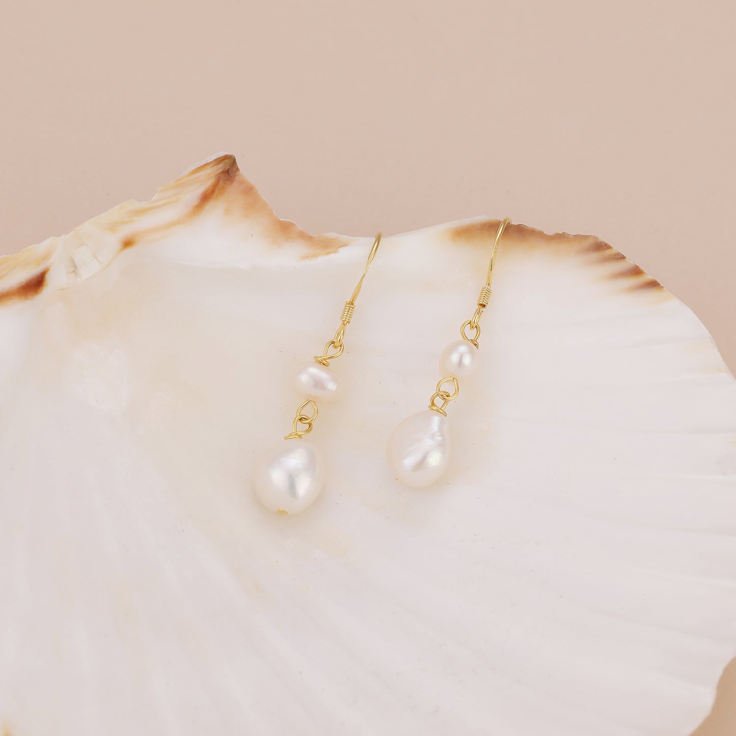 E180 freshwater pearl drop dangle earrings