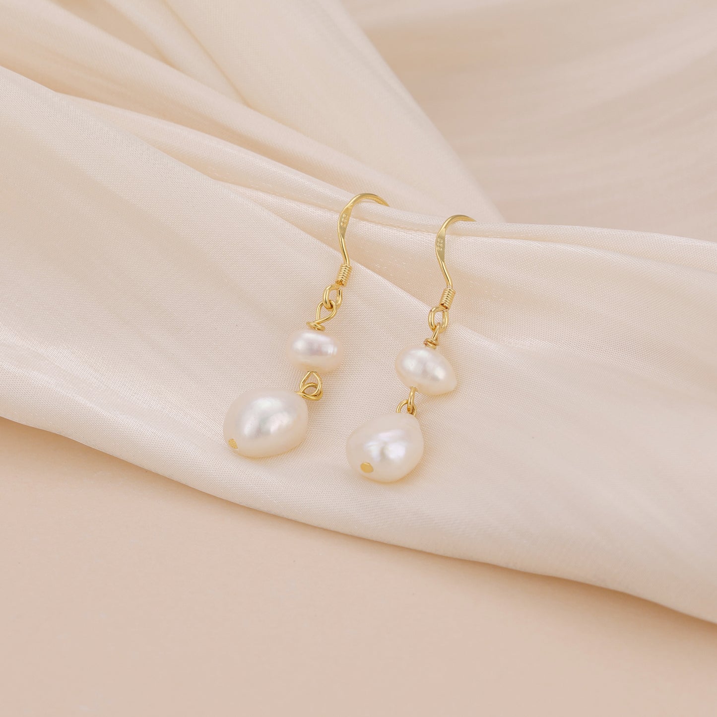 E180 freshwater pearl drop dangle earrings