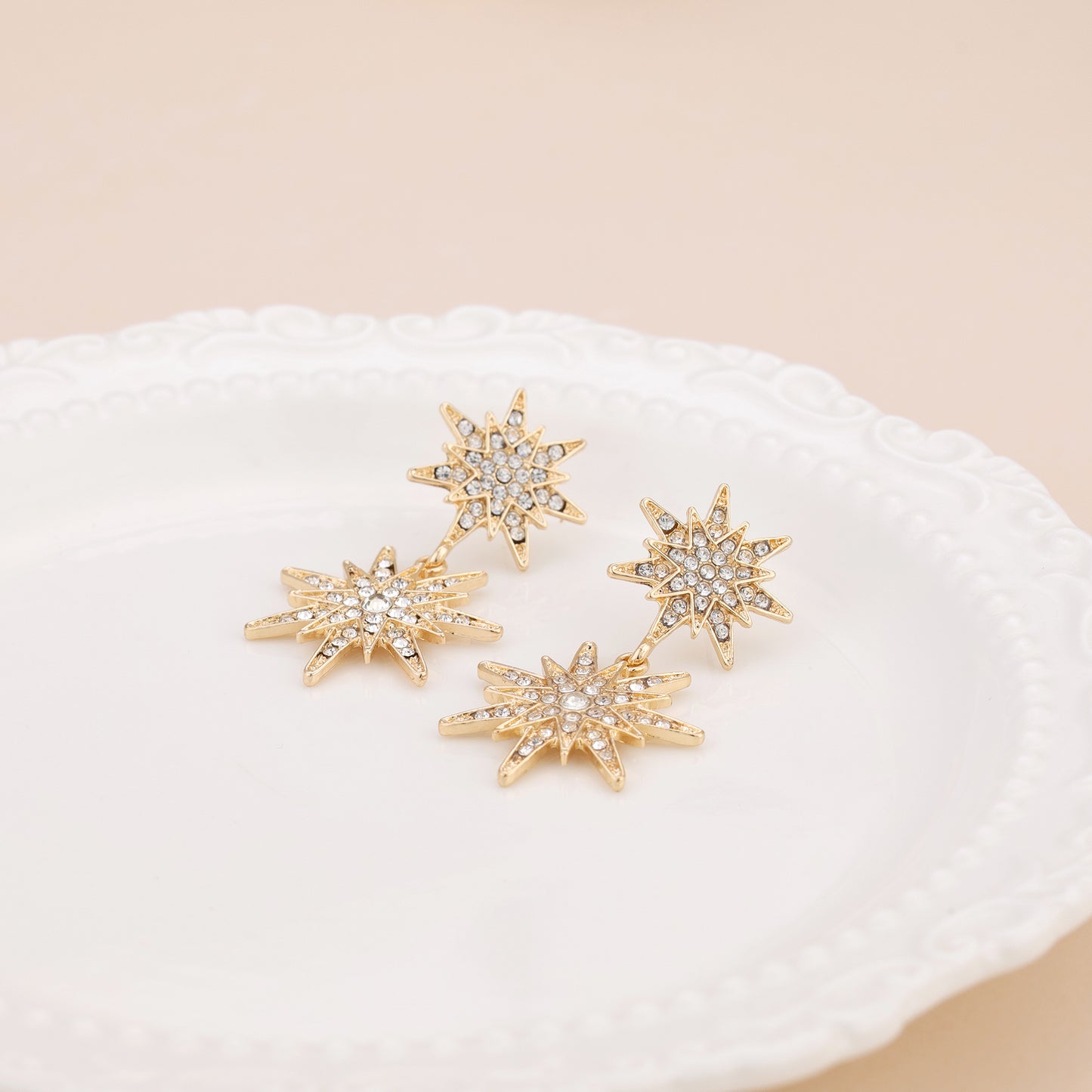 E068 statement starburst celestial dangle earrings sale