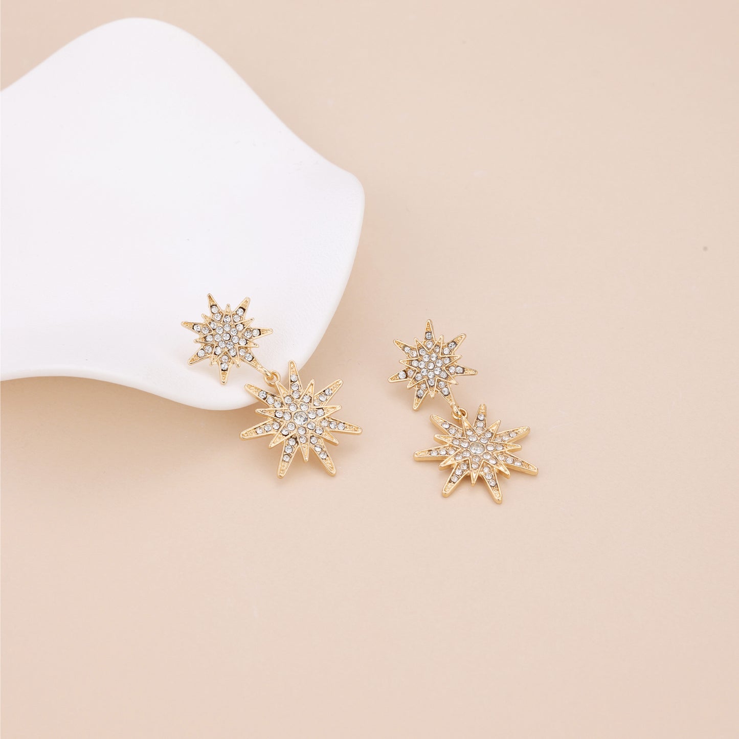 E068 statement starburst celestial dangle earrings sale