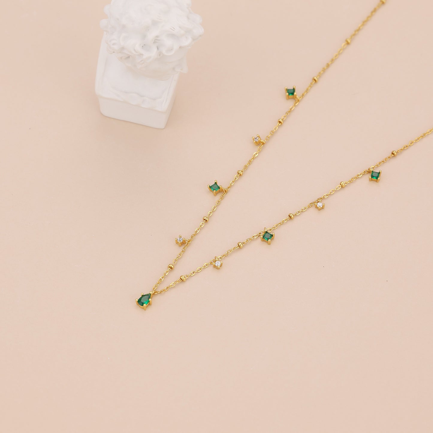 N010 dainty emerald station satellite chain necklace