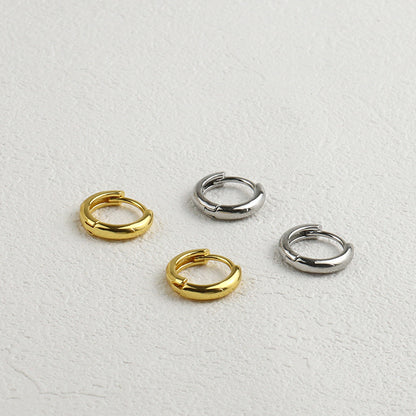 E167 dainty plain huggie hoop earrings