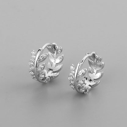 E043 gold leaf huggie hoop earrings