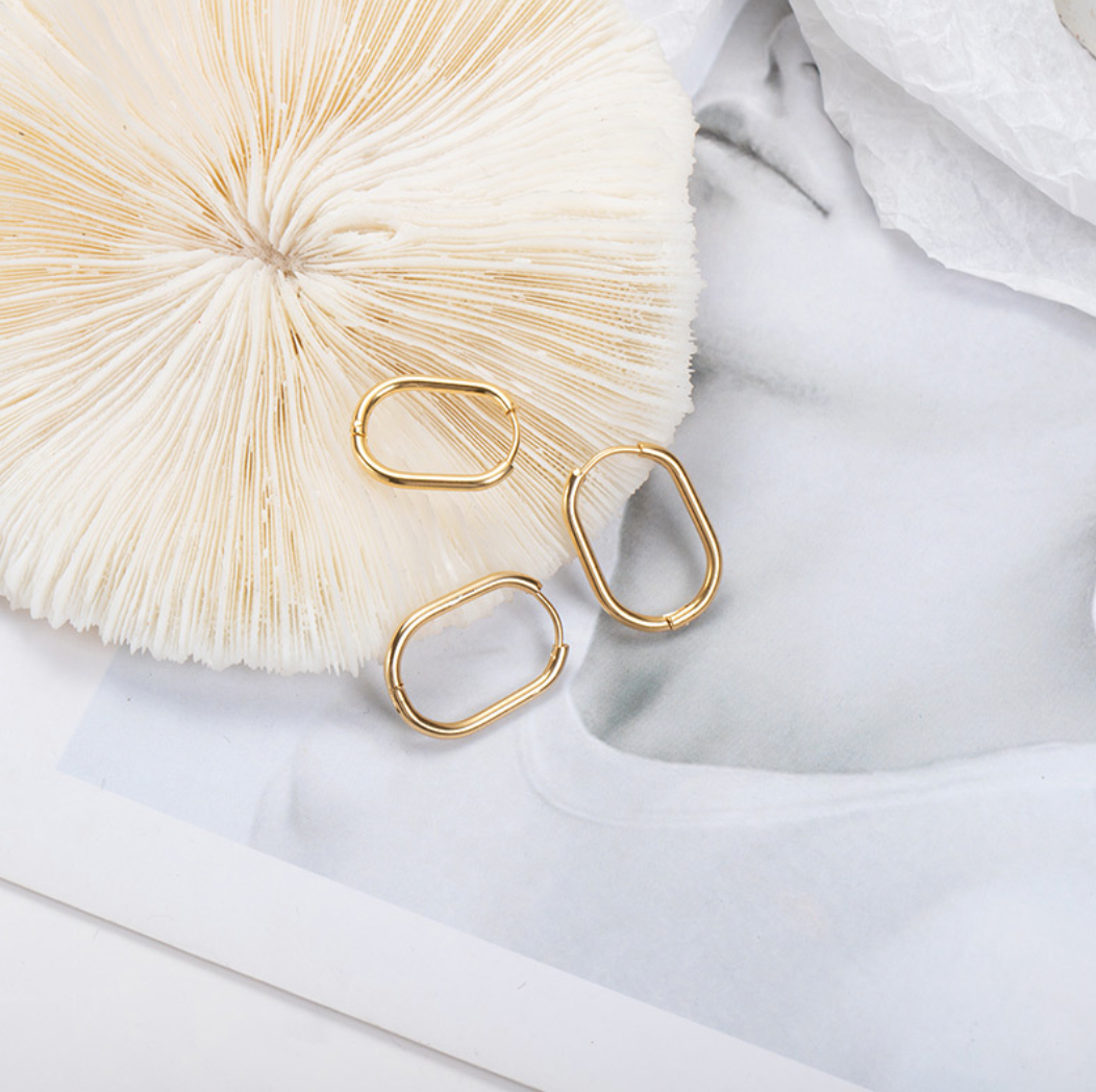 E080 thin oval rectangular hoop earrings