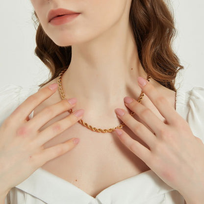 Ava gold twisted rope chain necklace